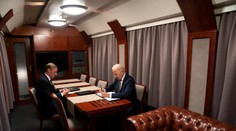 Joe Biden počas cesty na Ukrajinu strávil desať hodín vo vlaku. Takéto boli detaily jeho cesty