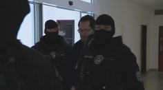 Dve chladnokrvné vraždy a ďalšie pokusy o vraždu. Mužovi, ktorý strieľal aj po policajtoch, hrozí doživotie