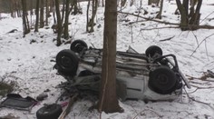 Ako zázrakom prežil pád do priekopy. Muž uväznený v aute čakal na záchranu celú noc