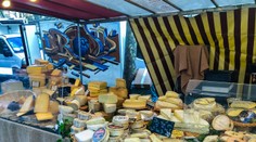 Takmer odpadli, keď zistili, koľko zaplatili za salámu a syr. Voľný trh, obhajuje sa predavač v Taliansku