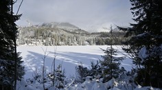 Počasie pred Vianocami je ako na hojdačke: Časť Slovenska je už pod snehom, ďalšie dni nás čaká oteplenie