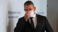 Minister vnútra mal pozitívny test na covid