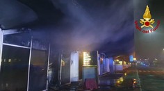 VIDEO: Na Sicílii uviazli stovky turistov vrátane Slovákov. Dôvodom je požiar letiska