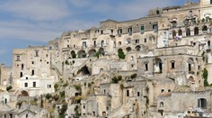 Nič pre klaustrofóbikov. Tento hotel je "postavený" v opustenej jaskyni