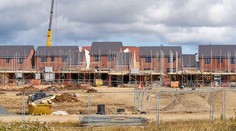 Nehnuteľnosti sú opäť drahšie. Prečítajte si, ako stúpli ceny domov a bytov vo vašom kraji