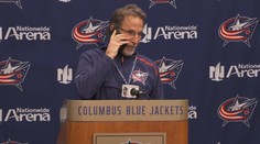 Kouč Columbusu baví svojou tlačovkou NHL. Zodvihol novinárov mobil a hovoril s jeho mamou
