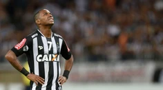 Niekdajšia brazílska superhviezda spoznala trest. Robinho dostal za sexuálny útok deväť rokov väzenia
