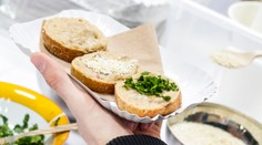 Komisia v bratislavskom Novom Meste preverovala rozdávanie bagiet