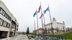 Slovenskí vlci či Východné pobrežie. Na Slovensku chce vzniknúť desať nových politických strán
