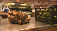 Nahliadnite do kráľovskej kuchyne tesne pred veľkou svadbou princa Harryho