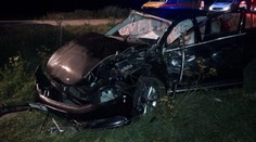 Nepochopiteľná tragédia: Vodička na rovnej ceste havarovala a vypadla z auta