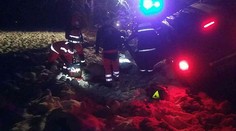 Nočná smrteľná nehoda pri Moravských Kračanoch. Vodič podľahol zraneniam po náraze do stromu