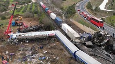 Pri najhoršej vlakovej nehode v histórii Grécka zahynulo vyše 30 ľudí, medzi nimi množstvo študentov