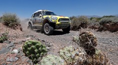 Naši chalani oddychovali, na Rely Dakar iba automobily