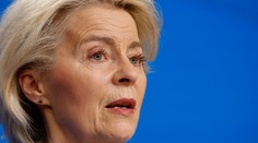 Únia podľa von der Leyenovej nájde spôsoby, ako vyplatiť prisľúbenú pôžičku Ukrajine