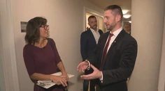 Vlastné kancelárie si neplatia, všetky peniaze použili na kampaň. Republika ide do volieb s číslom 25