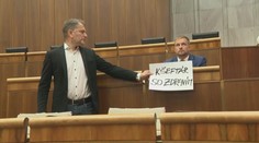 Schôdzu k odvolaniu Šaška neotvorili, poslanci to opäť skúsia vo štvrtok