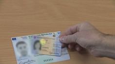 Neustále musia vysvetľovať, prečo ich doklady nesedia s ich výzorom. Novela Ústavy komplikuje život transrodovým ľuďom