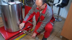 Daň z liehu sa možno zvýši o 30 percent. Liehovarníci vyrátali, o koľko zdražie pálenka