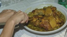 Toto je národné jedlo Maroka. Podobá sa na pokrm, ktorý obľubujú Slováci