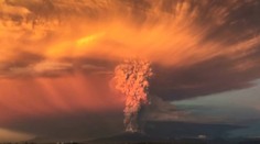 Čile vyhlásilo po výbuchu sopky stav núdze. Zábery ako z apokalypsy