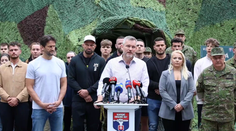 Prezident Pellegrini sa zapojil do výcviku Národných obranných síl. Nebude mať žiadne špeciálne podmienky, tvrdí