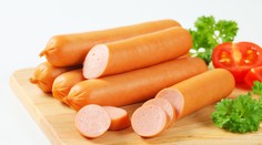 Zjedli mäsové párky a zomreli. Boli nakazené listériou