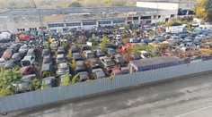 Zásah enviropolície v Košiciach vyvolal otázky o bezpečnosti vrakovísk. Likvidácia auta podlieha prísnym pravidlám