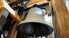 S emeritným pápežom Benediktom XVI. sa lúčilo aj Slovensko, zvonili zvony od východu po západ