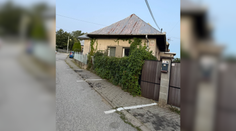 Pred domom si namaľoval vlastné parkovacie miesta. Mesto o ničom netušilo