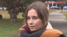 Milovala hamburgery, dnes musí jesť špenát. A na babkinu sviečkovú musí tiež zabudnúť