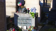 Mysleli si, že je nenávratne stratená. Našli bustu ukradnutú z hrobu speváka Jima Morrisona