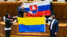 Cirkus v parlamente má pokračovanie. Ukrajinské veľvyslanectvo žiada ospravedlnenie