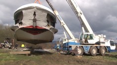 Videli ste už, ako sa preváža 25-tonová loď?