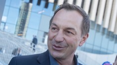 Hosťovská spálňa je voľná, odkázal Chárovi Bondra