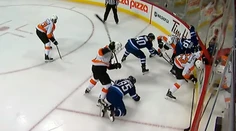 VIDEO: Gudasov zákrok pripomínajúci gilotínu šokoval NHL, recidivista dostal tvrdý trest