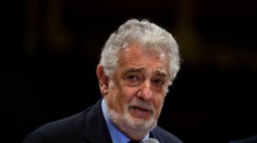 Operná legenda čelí novému obvineniu. „Domingo sa ma chcel dotýkať a pokúsil sa ma pobozkať,“ tvrdí ďalšia žena