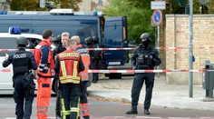 Strelec v Halle útok vysielal naživo na internete. Zverejnil aj antisemitský "manifest"