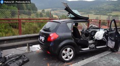 Čelnú zrážku dvoch áut pred Braniskom neprežil 28-ročný šofér