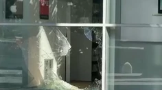 Nočná krádež v bratislavskom obchodnom centre. Zlodeji vzali elektroniku, pátra po nich polícia