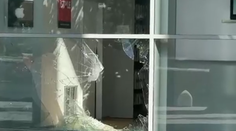 Nočná krádež v bratislavskom obchodnom centre. Zlodeji vzali elektroniku, pátra po nich polícia