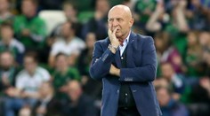 Náš futbal je na dne, píšu české médiá. Tréner Jarolím: Strašne ma to s***e!