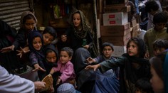 Vzdelané ženy nechcú. Taliban nariadil študentom návrat do škôl, nie však dievčatám