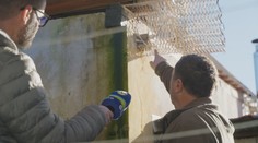 Manželia tvrdia, že ich sused roky sleduje. Kamery im vraj mieria do kúpeľne či spálne, no na polícii neuspeli