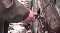 Muž netušil, že je zlodej. Z benzínky si zobral cudzie auto