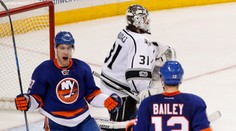 Budaj sa po troch góloch porúčal z brány, Kings prehrali na ľade Islanders