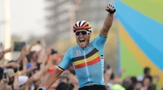 Van Avermaet vyhral preteky s hromadným štartom, Tybor vo štvrtej desiatke