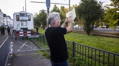 Holandsko: Na demonštrácii krajnej pravice v Haagu roztrhali Korán