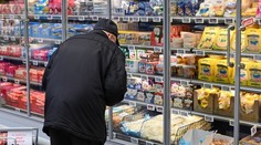 Cielené nájazdy Slovákov na akciové maslo. Jeden z reťazcov musel obmedziť ich nákup