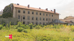 Z honosnej nehnuteľnosti ruina s neprispôsobivými občanmi